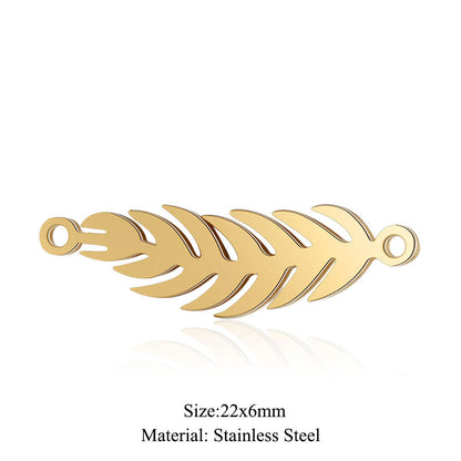 5 pcs/titanium steel jewelry map pineapple pendant accessories