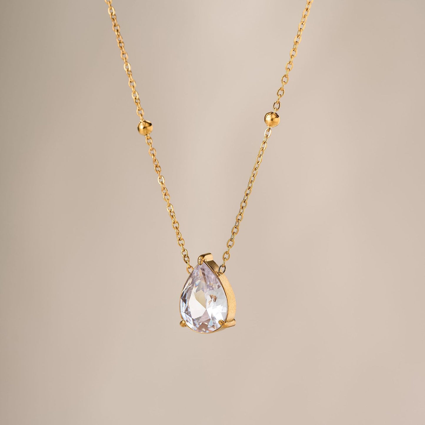 18K Gold Zircon Water Drop Necklace