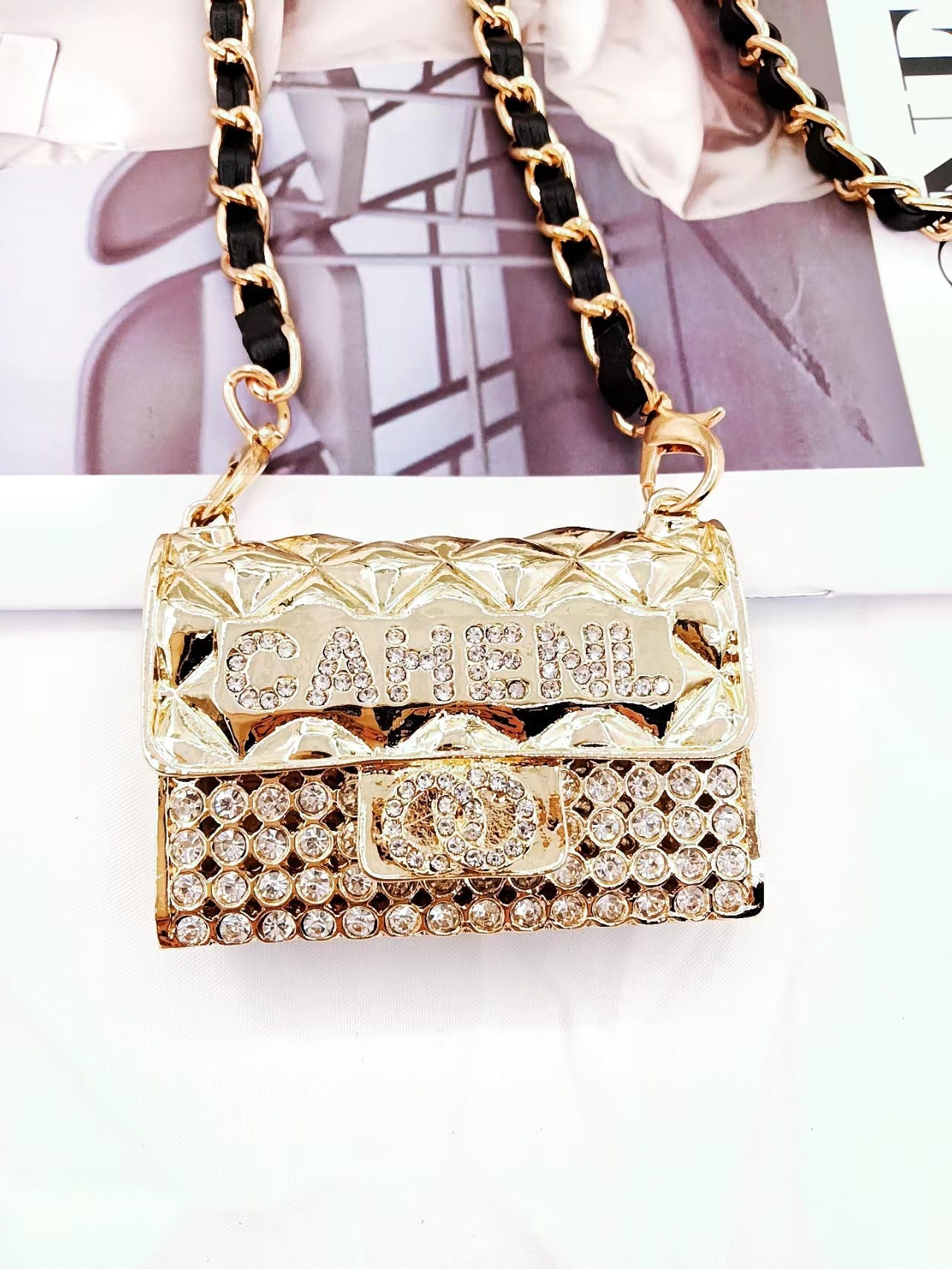 Stylish mini chain rhombus bag
