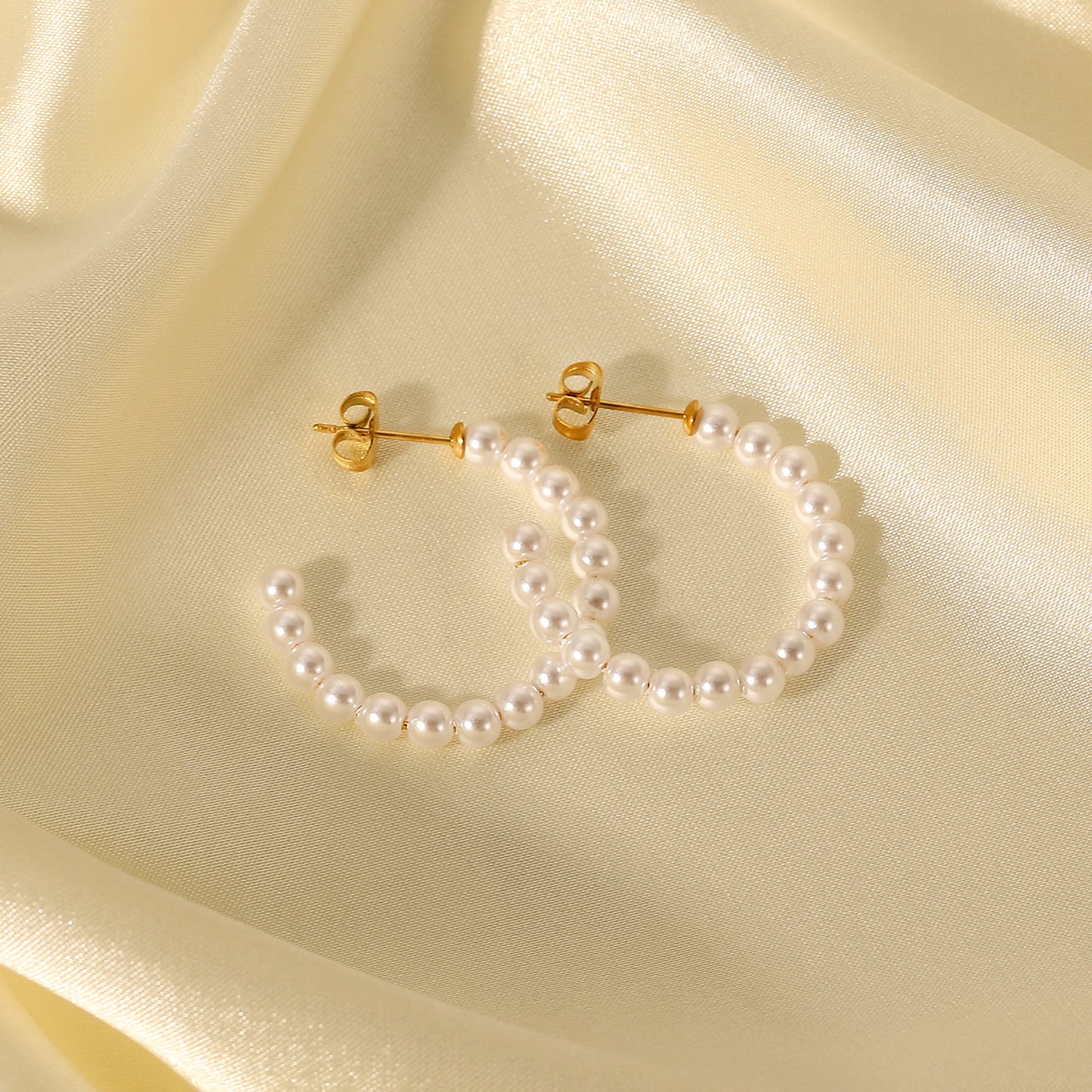 30mm C-shaped earrings