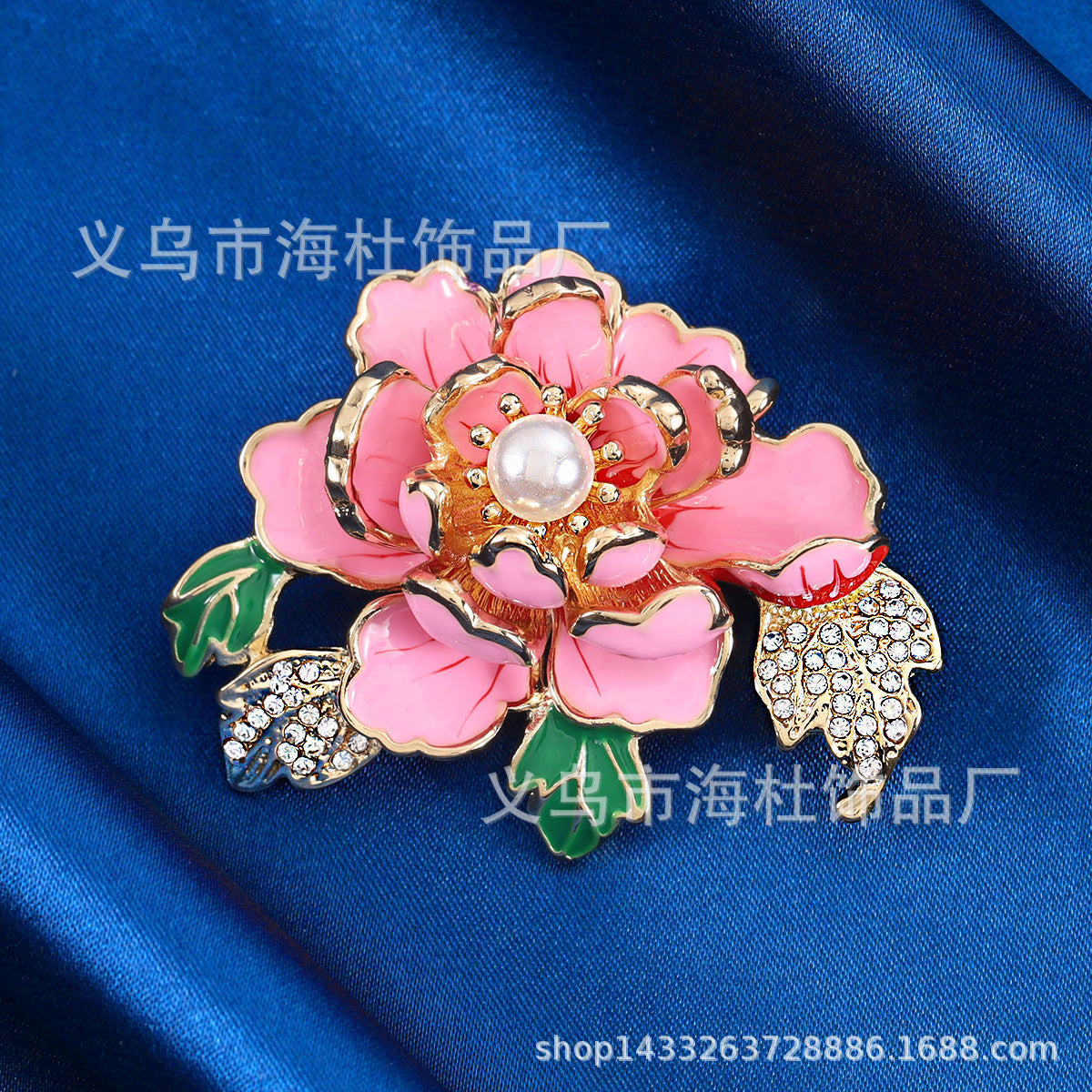 Fashion Painted Brooch Woman