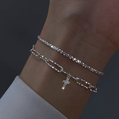 Juego de dos pulseras sencillas 