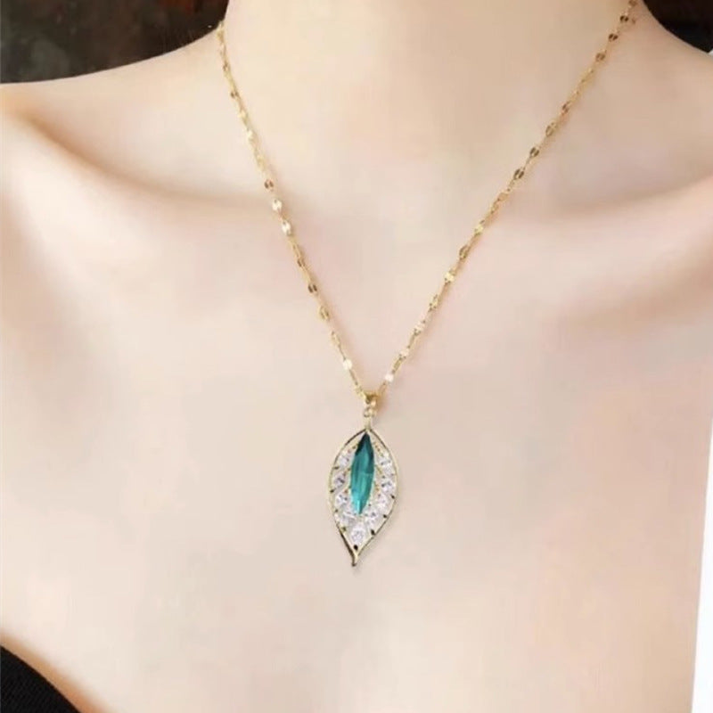 Women's Golden Branch & Jade Leaf Collarbone Necklace