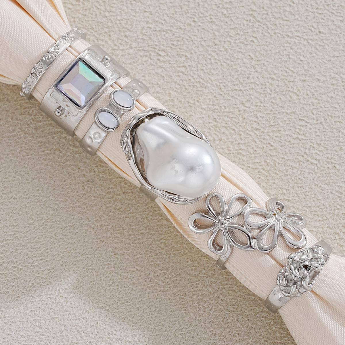 Irregular Pearl Ring Set