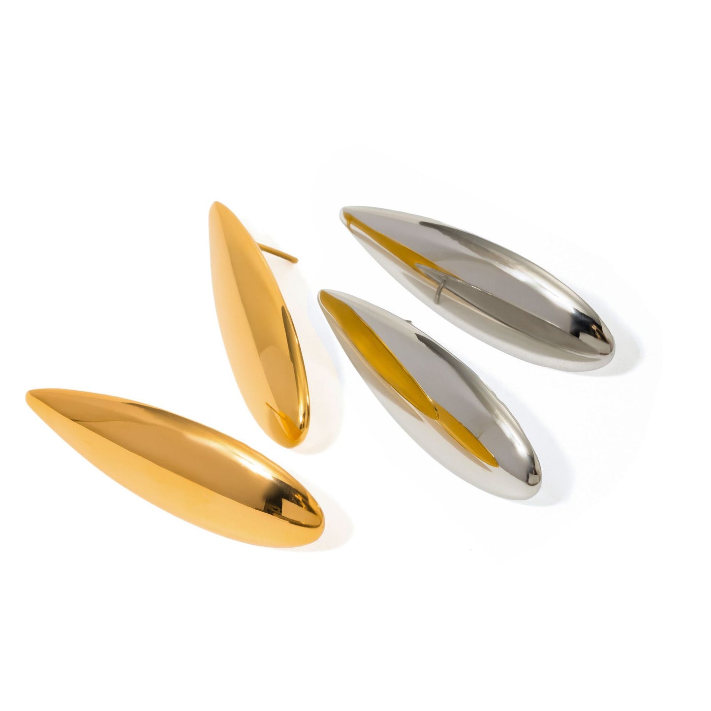 Glossy teardrop earrings