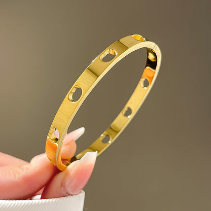 Four-leaf clover gypsy titanium steel bracelet