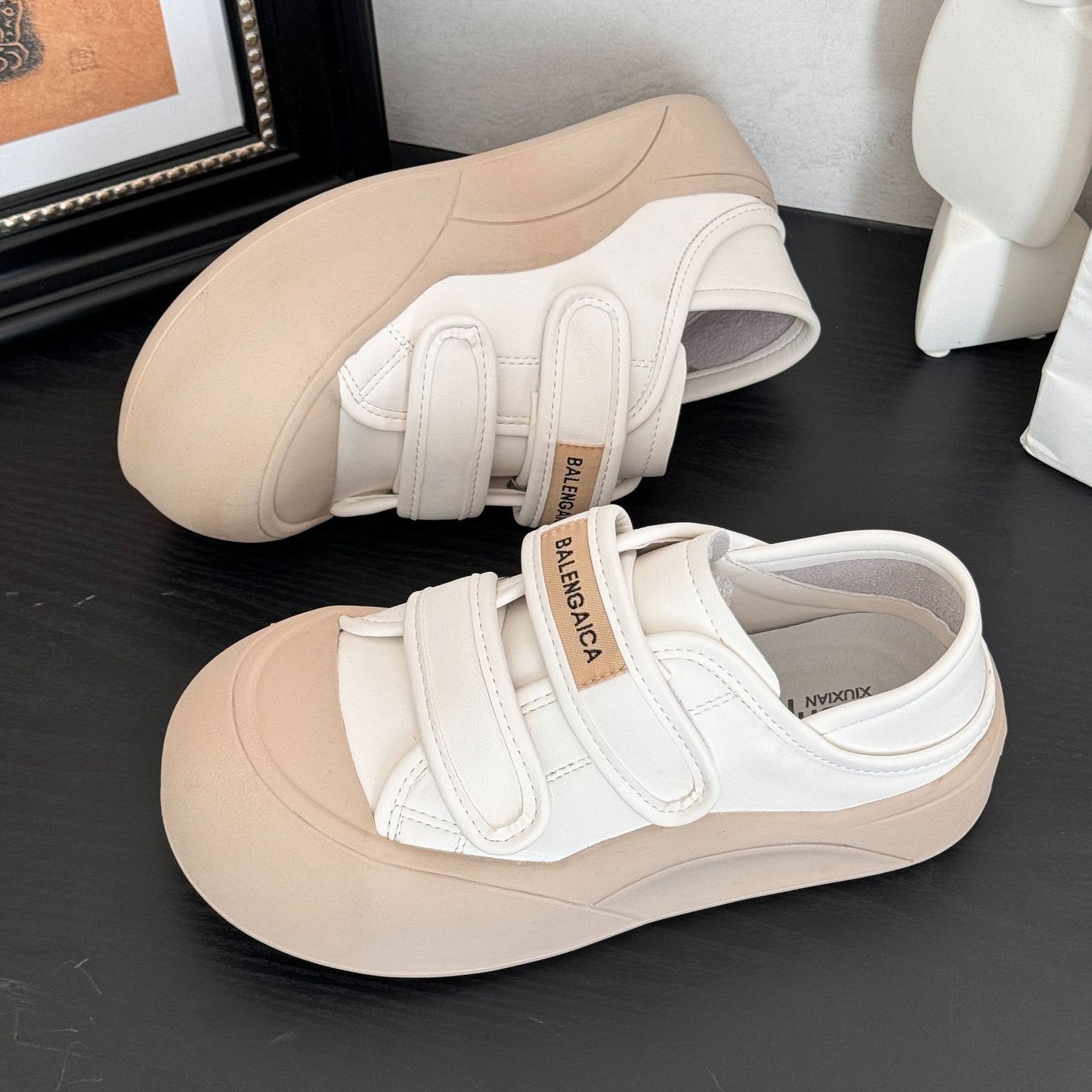Velcro thick sole women's soft sole shoes