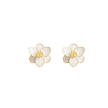 White petal earrings