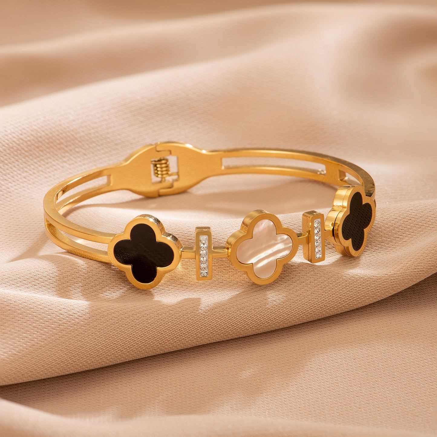 Women's Lucky Four-Leaf Clover Micro-Zircon Bracelet