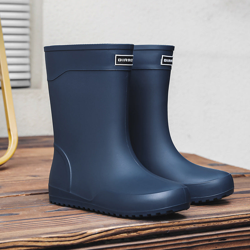 Rain shoes men's medium tube outer wear
