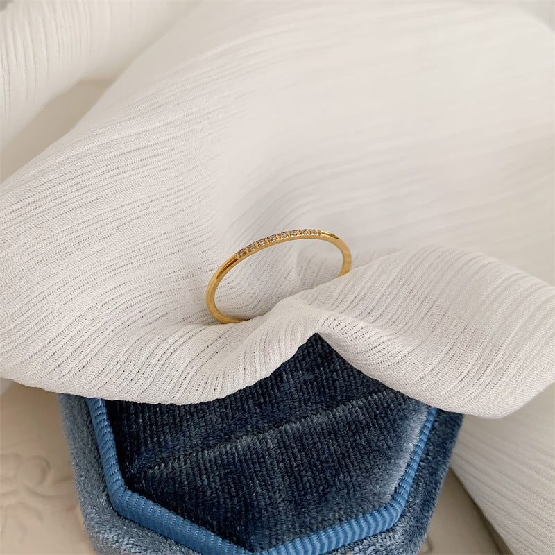 Women's 18K Gold-Plated Ring with 8 Diamonds