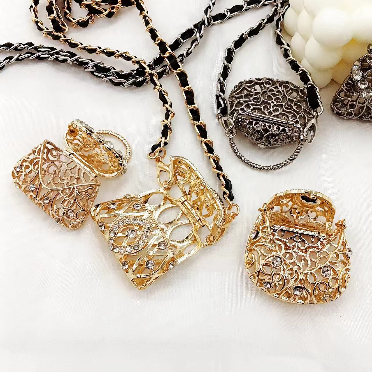 Hollow metal decorative bag