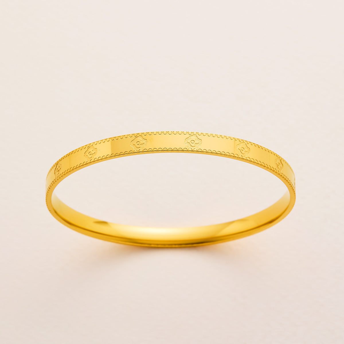 Stainless steel bracelet with diamonds