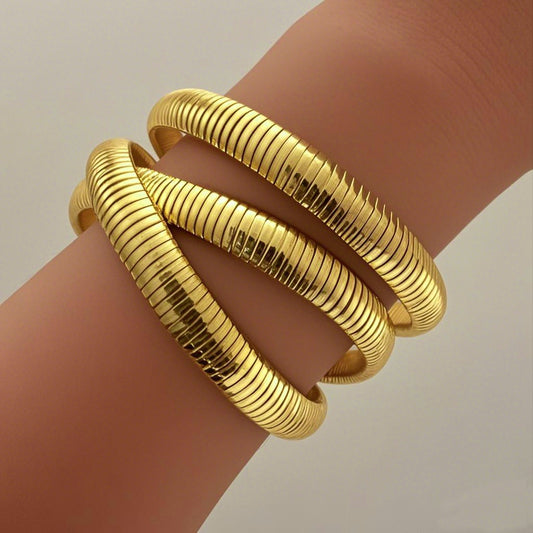 Retro Threaded Snake Bone Bracelet