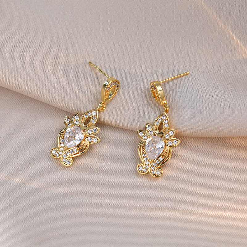 Women's Gold Petal Love Designer Earrings