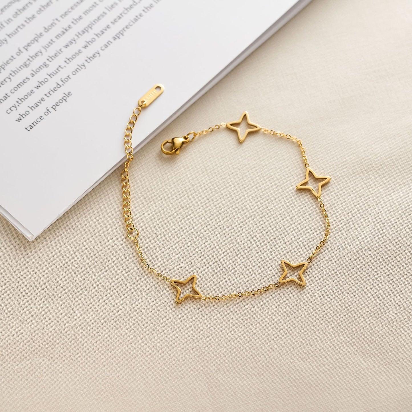 Women's Hollow Star Titanium Steel Bracelet — 18K Gold-Plated, Non-Fading