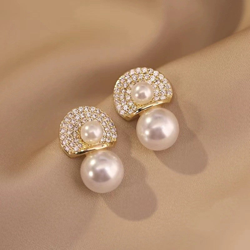 Fan-shaped design full drill stud earrings