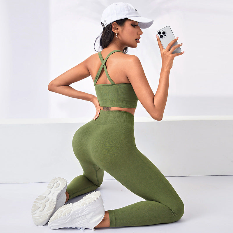 Conjunto de yoga con sujetador deportivo de alta elasticidad sin costuras 