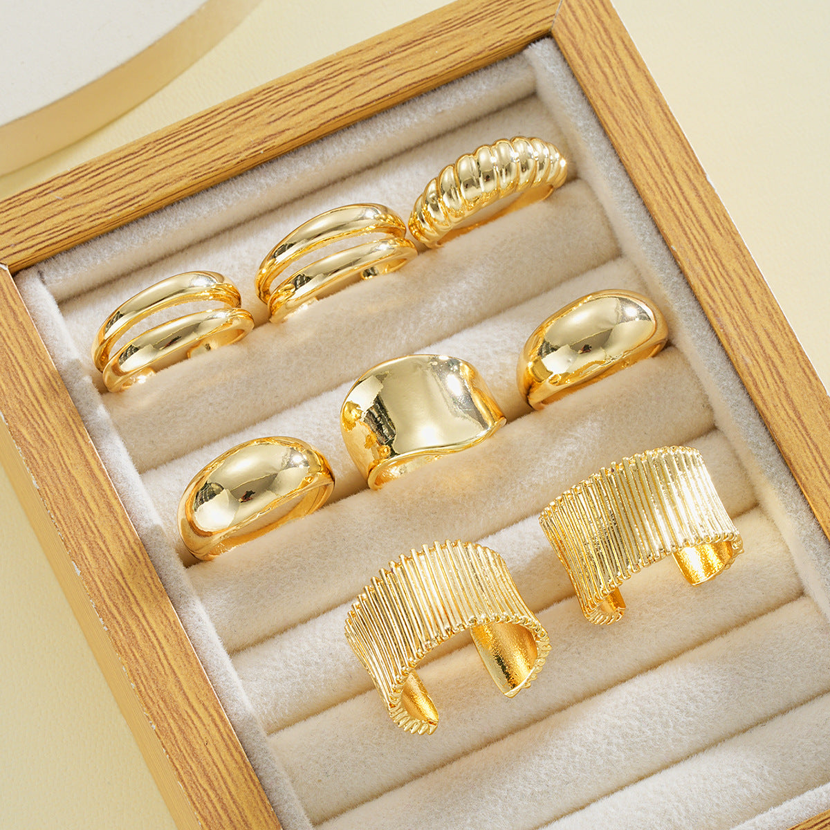 Geometric Stripe Ball Ring Set (8 Pieces)