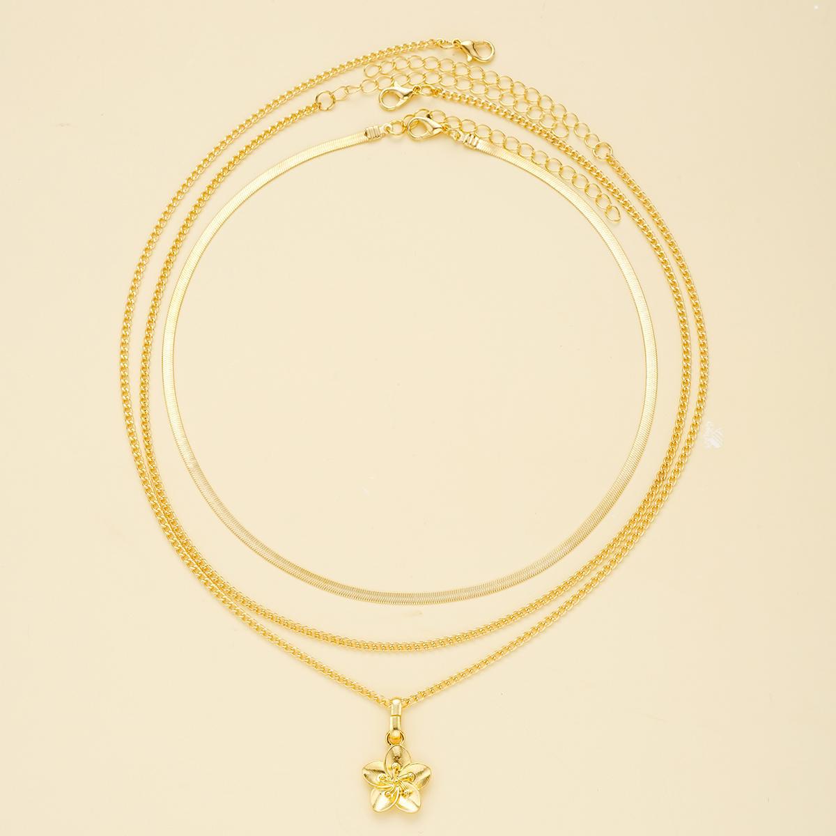 Triple-Layer Flower Pendant Necklace