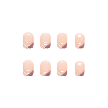 Uñas francesas con triángulos morados 