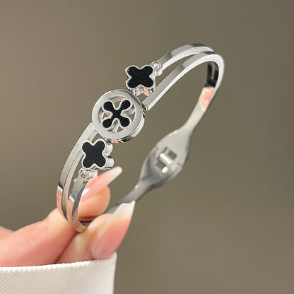 Four-leaf clover gypsy titanium steel bracelet