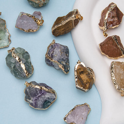 Crystal amorphous bezel rough stone pendant