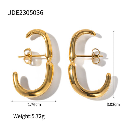 Geometric three-dimensional curve earrings