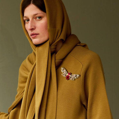 Bee brooch female ins