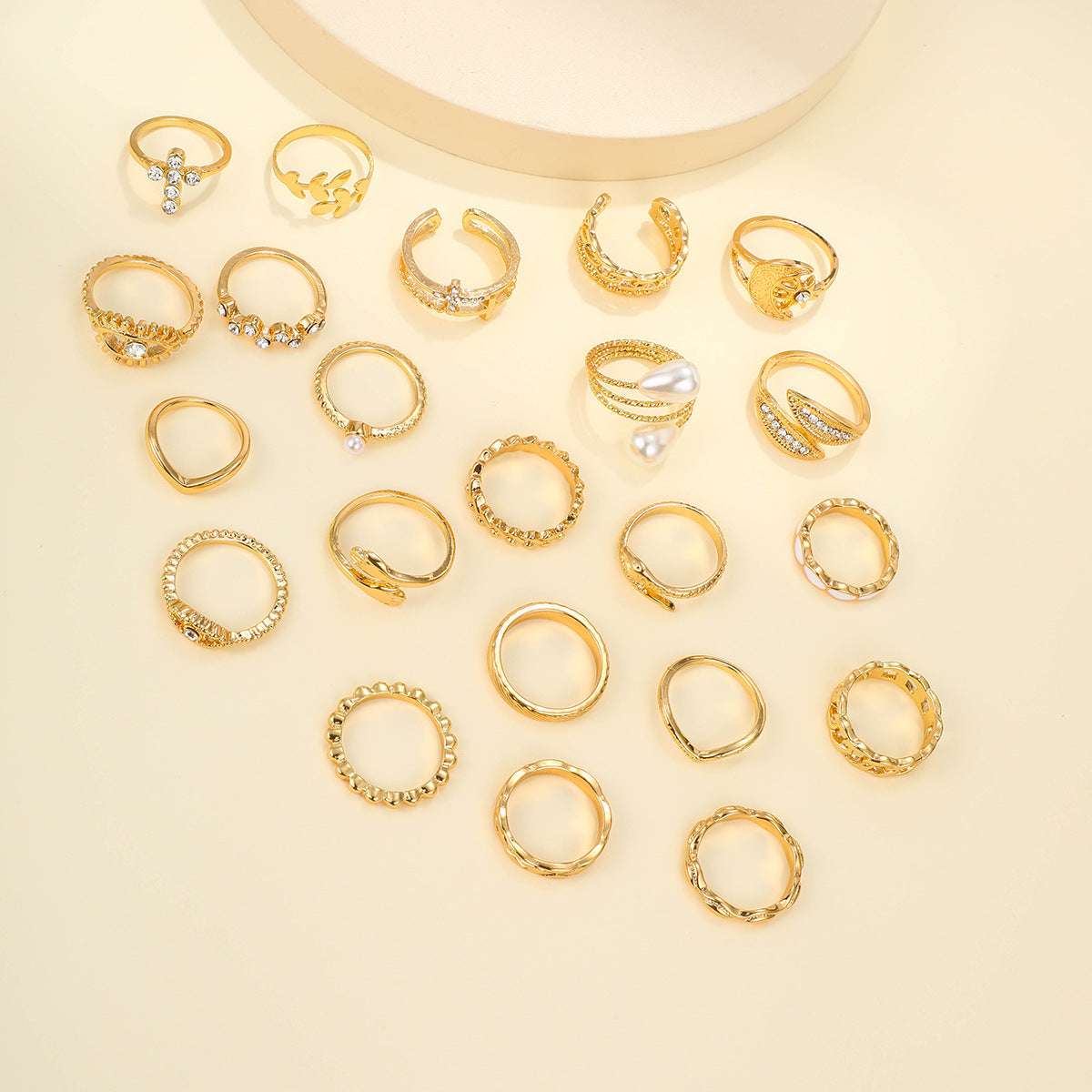 Retro Moon Eye Pearl Ring Set