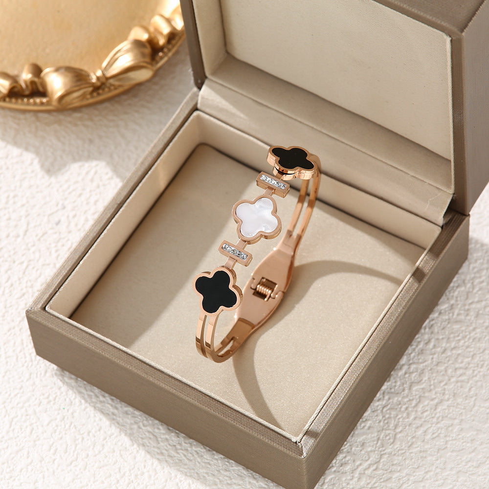 Women's Lucky Four-Leaf Clover Micro-Zircon Bracelet