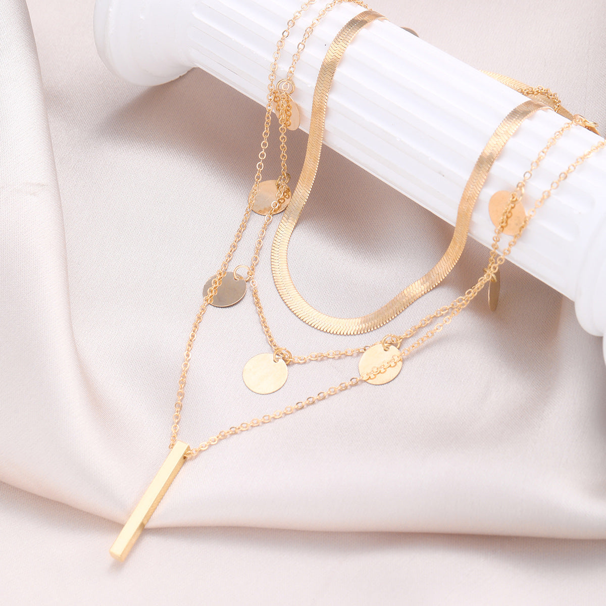 Small disc personality tassel long pendant necklace