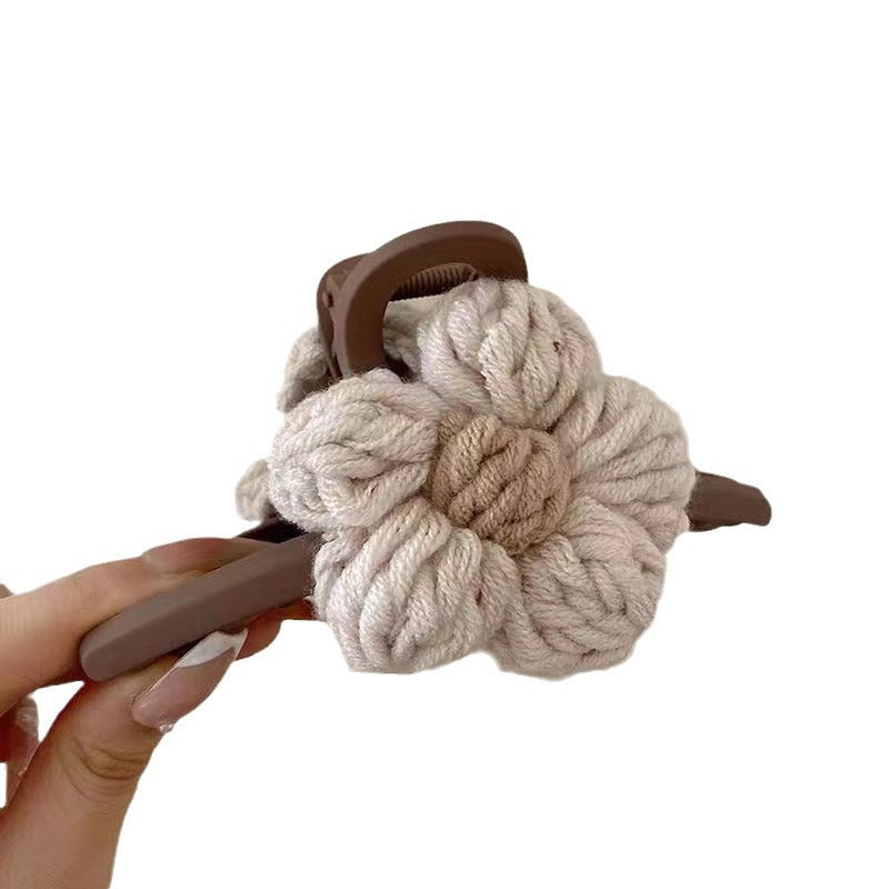Pinza de agarre de flores de lana con temperamento de otoño e invierno 