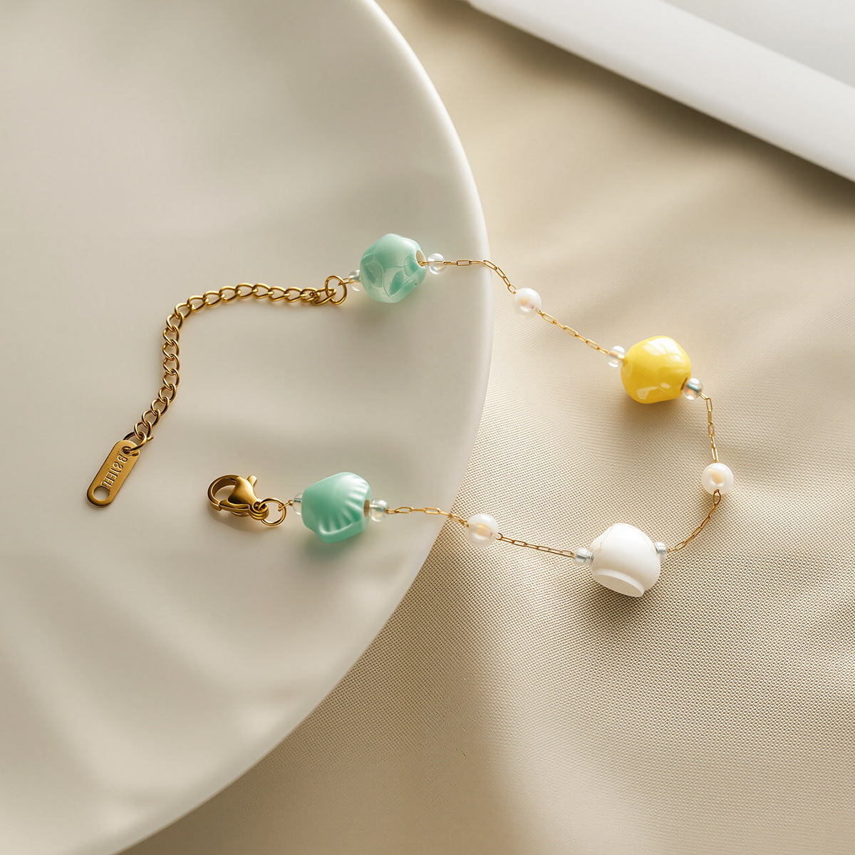 Women's Shell Pearl & Ceramic Bracelet — Titanium Steel, 18K Gold Plated, Beach Style