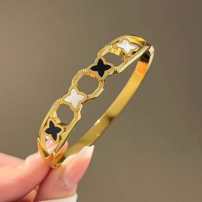 Four-leaf clover gypsy titanium steel bracelet