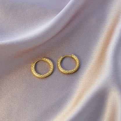 Four-leaf clover titanium steel ear buckle