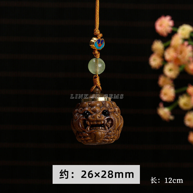 Green sandalwood sachet diffuser pendant