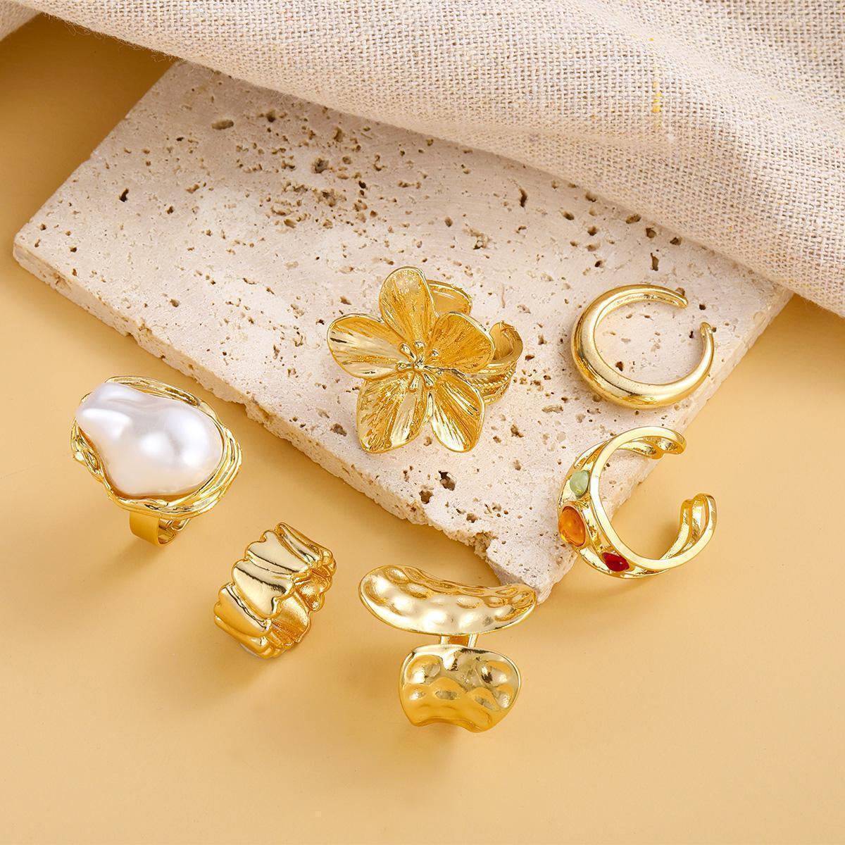 6-Piece Flower & Pearl Ring Set
