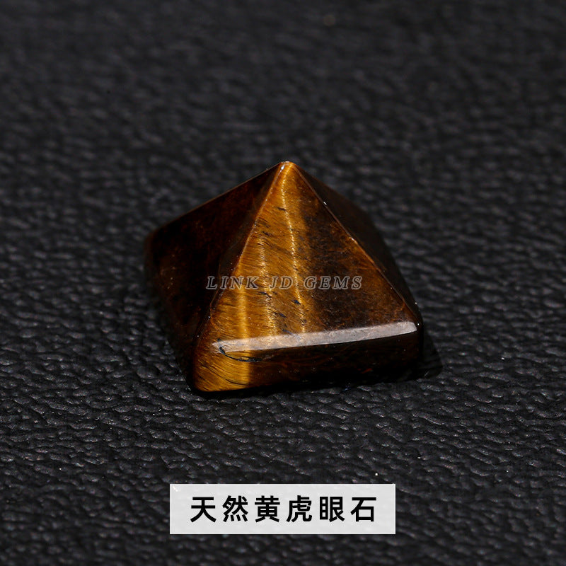 Crystal pyramid ring surface agate jade ring surface