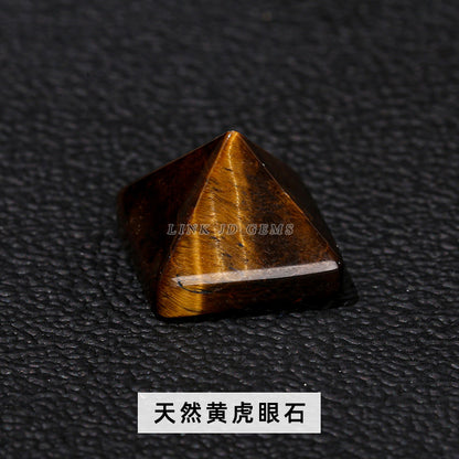 Crystal pyramid ring surface agate jade ring surface