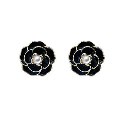 Camellia green oil stud earrings