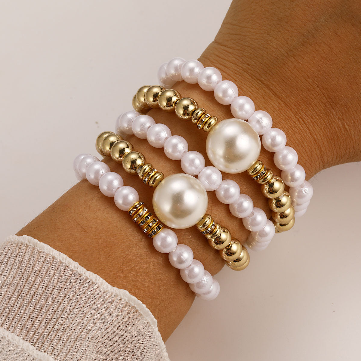 Exaggerated Imitation Pearl Bracelet Set (5-Piece)