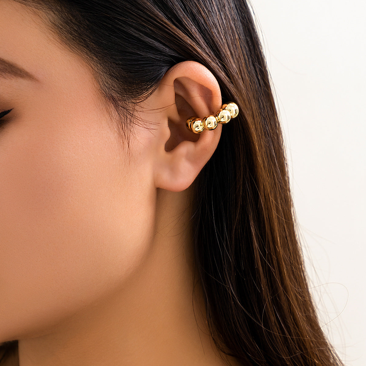 Clips para orejas circulares de marea para mujer con clavos de hueso para oreja simple 