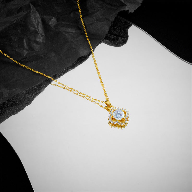 Women's Retro Micro-Inlaid 18K Gold Titanium Steel Collarbone Necklace