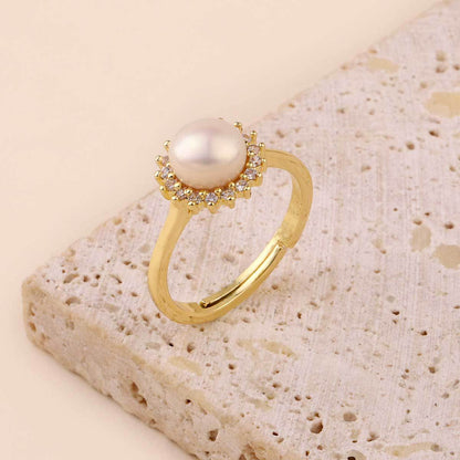 Four-leaf clover natural freshwater pearl ring