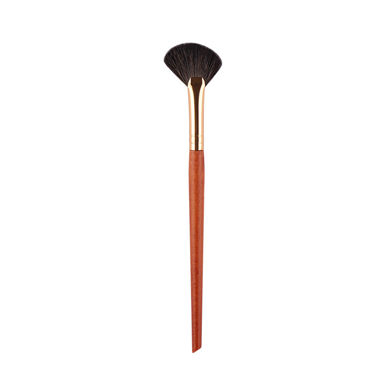 Fan Highlighter Brush (Goat Hair Fine Tip)