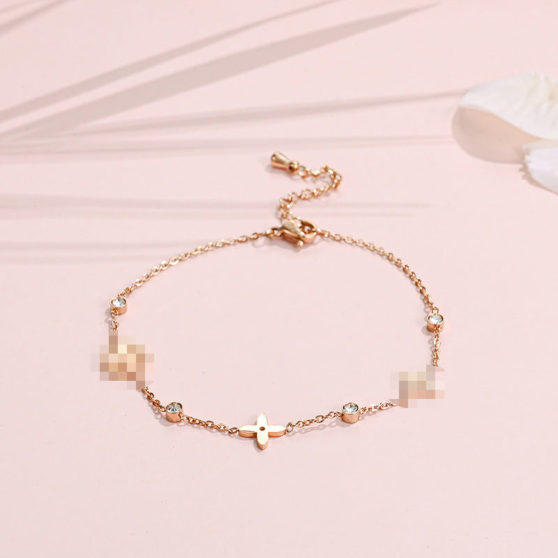 Four-leaf clover drill titanium steel bracelet