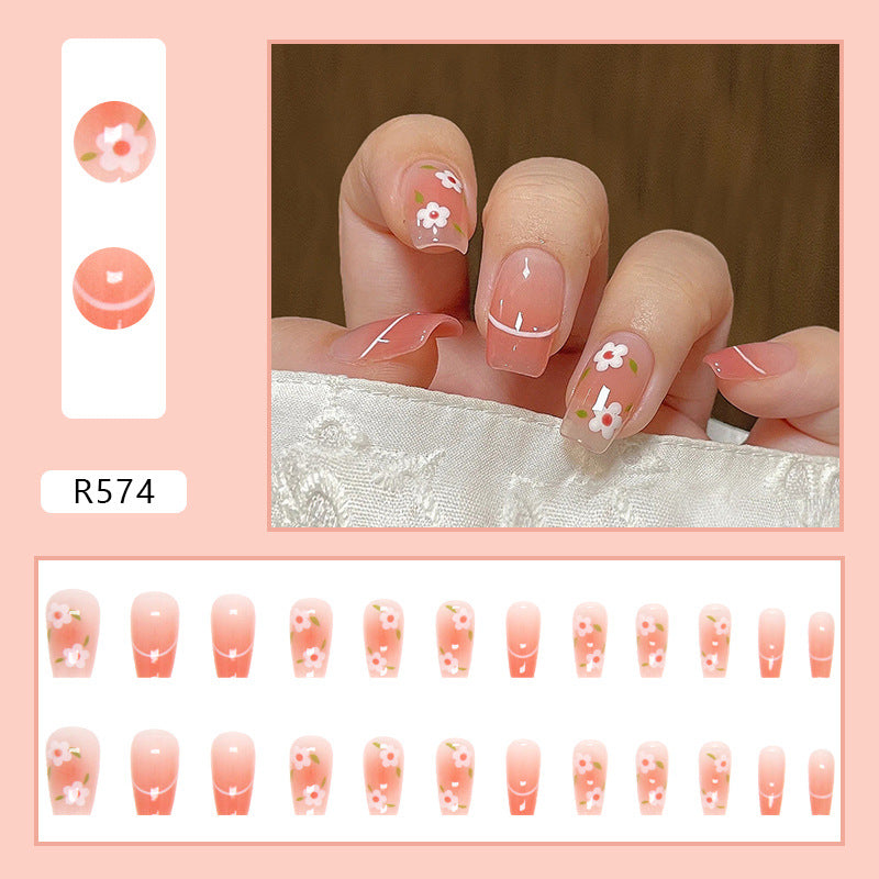 Uñas de color azul hielo puro 