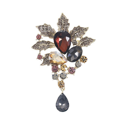 Fashion Painted Brooch Woman