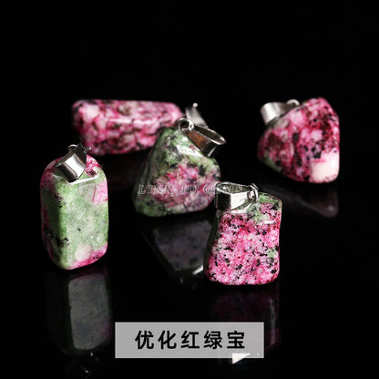 Amethyst rough stone square pendant.